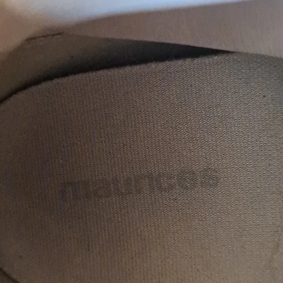 Women size 9 Maurices wedge booties. Gray. - Picture 6 of 7